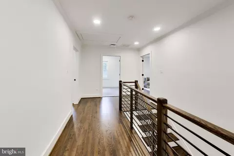 Entry Way - 704 Blueberry Hill Rd, Mclean, VA 22101 photo 4 of 5