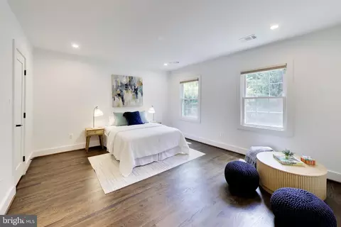 Bedroom - 704 Blueberry Hill Rd, Mclean, VA 22101 photo 5 of 7