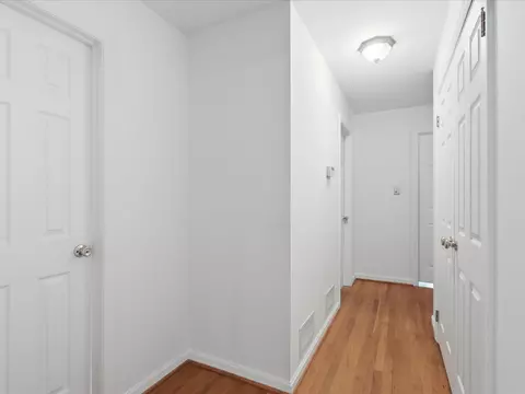 Entry Way - 6012 Nassau Dr, Springfield, VA 22152 photo 3 of 6