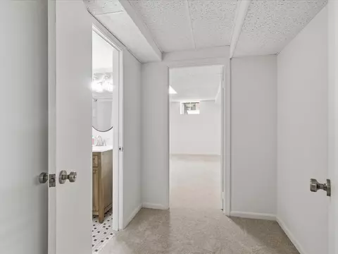 Entry Way - 6012 Nassau Dr, Springfield, VA 22152 photo 6 of 6