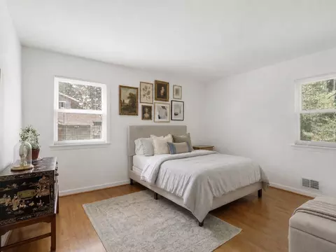 Bedroom - 6012 Nassau Dr, Springfield, VA 22152 photo 3 of 7