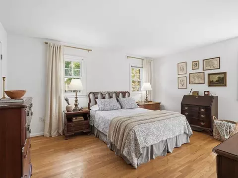 Bedroom - 6012 Nassau Dr, Springfield, VA 22152 photo 1 of 7