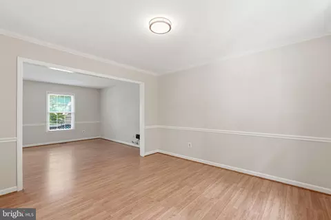Living - 7316 Walnut Knoll Dr, Springfield, VA 22153 photo 8 of 8
