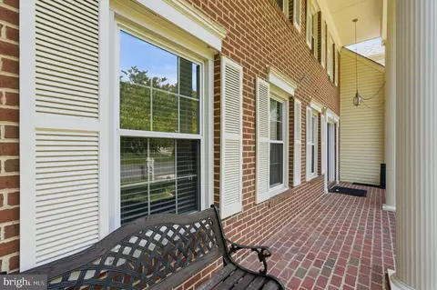Exterior - 7316 Walnut Knoll Dr, Springfield, VA 22153 photo 3 of 11