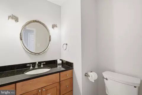 Bath - 7316 Walnut Knoll Dr, Springfield, VA 22153 photo 3 of 5