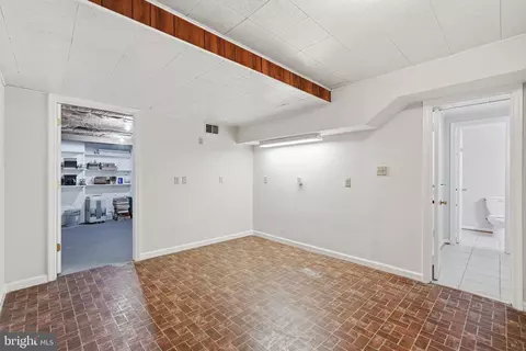 Other - 7316 Walnut Knoll Dr, Springfield, VA 22153 photo 4 of 22
