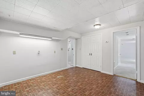 Other - 7316 Walnut Knoll Dr, Springfield, VA 22153 photo 5 of 22
