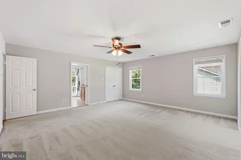 Bedroom - 7316 Walnut Knoll Dr, Springfield, VA 22153 photo 1 of 8