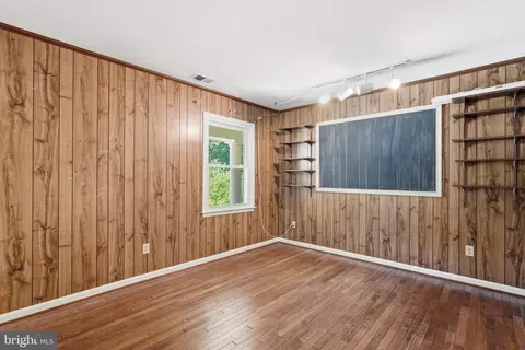 Other - 7316 Walnut Knoll Dr, Springfield, VA 22153 photo 14 of 22