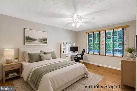 Bedroom - 7809 Roundabout Way, Springfield, VA 22153 photo 5 of 8