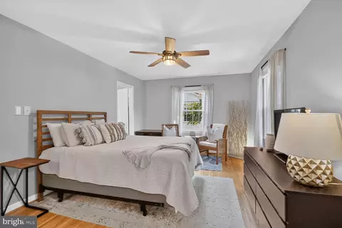 Bedroom - 5265 Leestone Ct, Springfield, VA 22151 photo 1 of 5