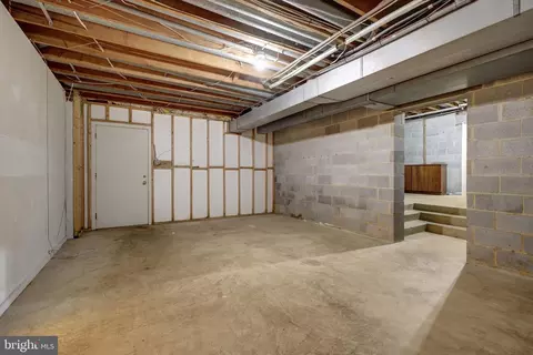 Other - 6952 Kyleakin Ct, Mclean, VA 22101 photo 11 of 17