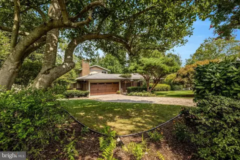 Exterior - 6952 Kyleakin Ct, Mclean, VA 22101 photo 24 of 24