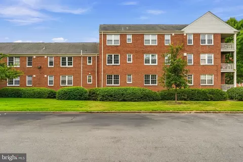 6610 E Wakefield Dr #C1, Alexandria, VA 22307
