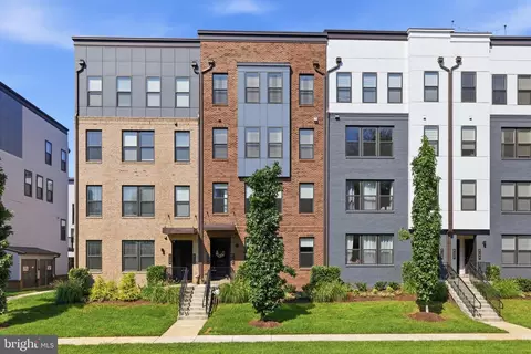 4128 Legato Rd #53, Fairfax, VA 22033