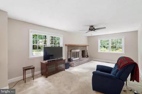 Living - 1842 Post Oak Trl, Reston, VA 20191 photo 3 of 5
