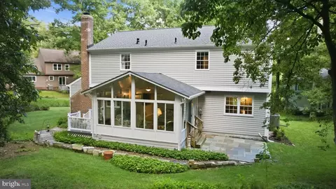 Exterior - 1842 Post Oak Trl, Reston, VA 20191 photo 12 of 14
