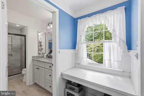 Bath - 1842 Post Oak Trl, Reston, VA 20191 photo 2 of 3
