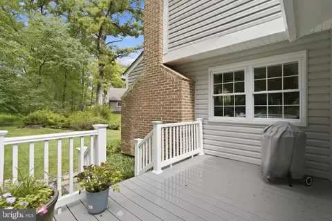 Exterior - 1842 Post Oak Trl, Reston, VA 20191 photo 7 of 14