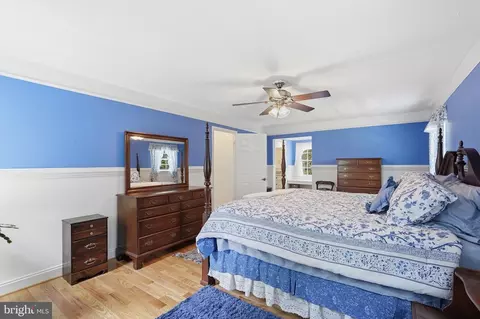 Bedroom - 1842 Post Oak Trl, Reston, VA 20191 photo 3 of 9