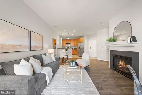 2665 Prosperity Ave #357, Fairfax, VA 22031