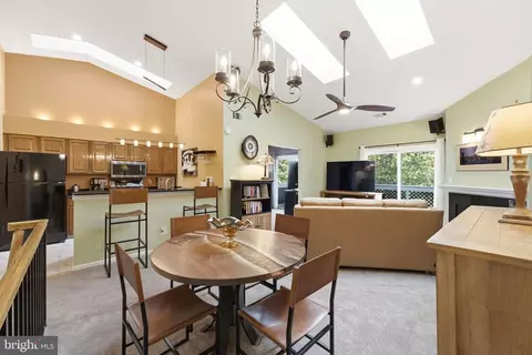12935 C Grays Pointe Rd #12935C, Fairfax, VA 22033