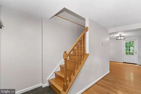 Entry Way - 8693 Bent Arrow Ct, Springfield, VA 22153 photo 1 of 5