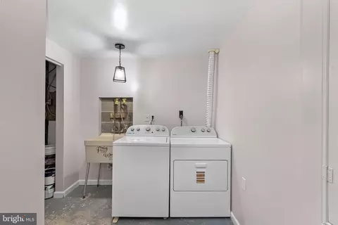 Other - 8693 Bent Arrow Ct, Springfield, VA 22153 photo 10 of 15
