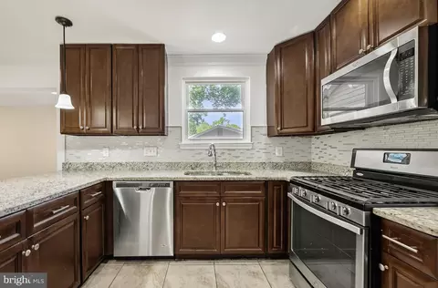 Kitchen - 5520 Southampton Dr, Springfield, VA 22151 photo 5 of 5