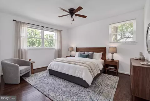 Bedroom - 5520 Southampton Dr, Springfield, VA 22151 photo 2 of 4