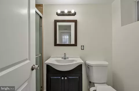 Bath - 5520 Southampton Dr, Springfield, VA 22151 photo 4 of 5