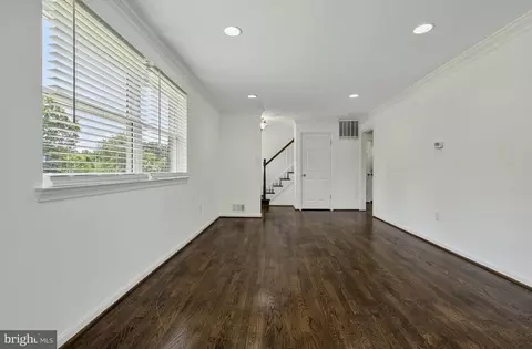 Living - 5520 Southampton Dr, Springfield, VA 22151 photo 4 of 8