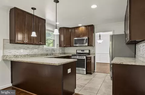 Kitchen - 5520 Southampton Dr, Springfield, VA 22151 photo 1 of 5