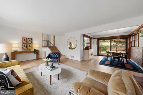 Living - 1435 Waggaman Cir, Mclean, VA 22101 photo 3 of 3