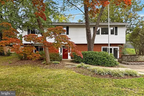 4009 Gibbs St, Alexandria, VA 22309