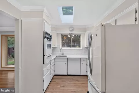 Entry Way - 5624 Queensberry Ave, Springfield, VA 22151 photo 1 of 3