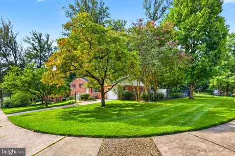 Exterior - 5624 Queensberry Ave, Springfield, VA 22151 photo 2 of 7