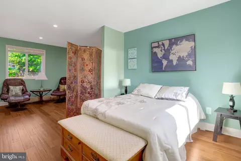Bedroom - 7402 Elgar St, Springfield, VA 22151 photo 5 of 6
