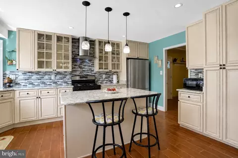 Kitchen - 7402 Elgar St, Springfield, VA 22151 photo 1 of 2