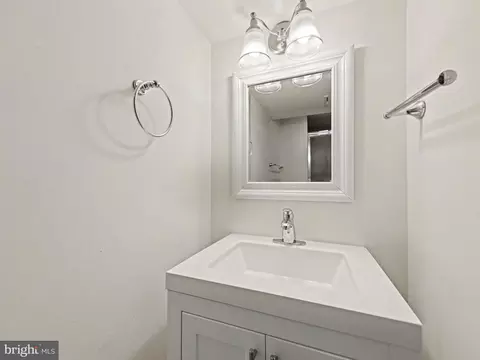Bath - 7836 Marconi Ct, Springfield, VA 22153 photo 3 of 3