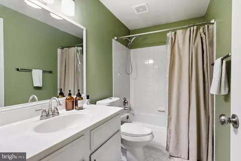 Bath - 6502 Summerton Way, Springfield, VA 22150 photo 6 of 6