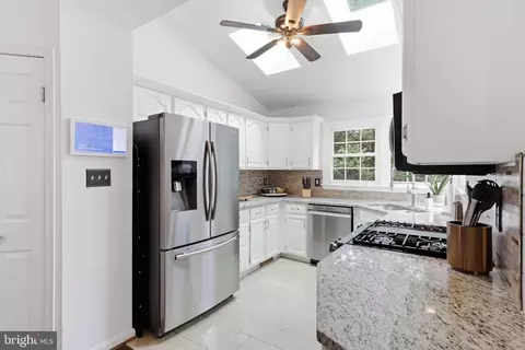 Kitchen - 6502 Summerton Way, Springfield, VA 22150 photo 5 of 5