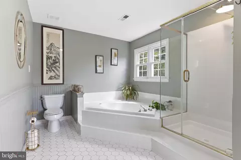 Bath - 6502 Summerton Way, Springfield, VA 22150 photo 2 of 6