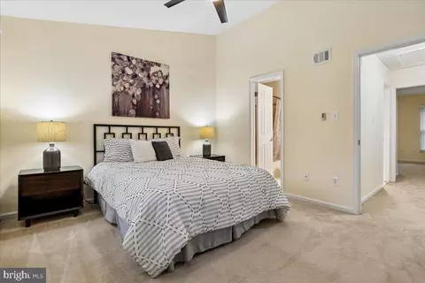 Bedroom - 8562 Springfield Oaks Dr, Springfield, VA 22153 photo 2 of 4
