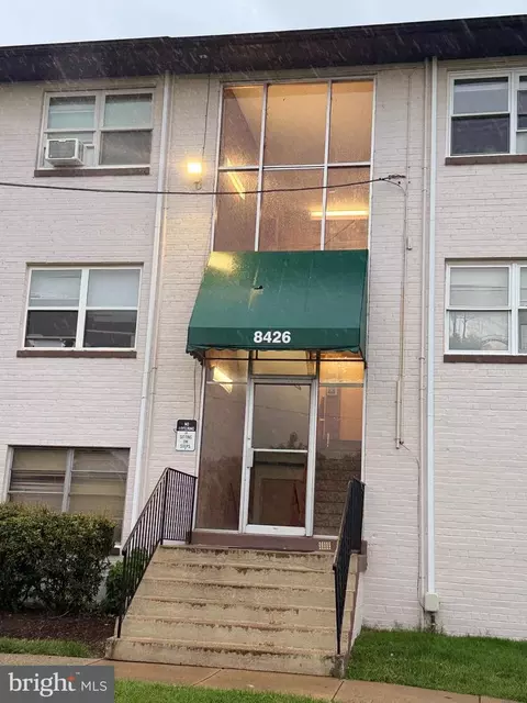 8426 Richmond Hwy #105, Alexandria, VA 22309