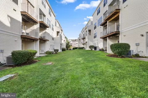 Exterior - 2494 Quick St #102, Herndon, VA 20171 photo 4 of 4