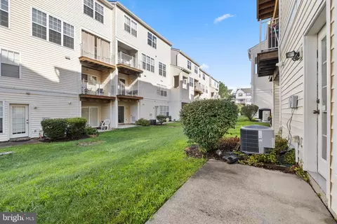 Exterior - 2494 Quick St #102, Herndon, VA 20171 photo 2 of 4