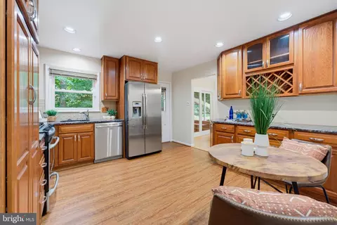 Kitchen - 7235 Hadlow Dr, Springfield, VA 22152 photo 1 of 2