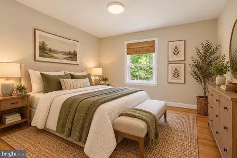 Bedroom - 7235 Hadlow Dr, Springfield, VA 22152 photo 1 of 6
