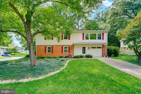 Exterior - 7235 Hadlow Dr, Springfield, VA 22152 photo 6 of 11